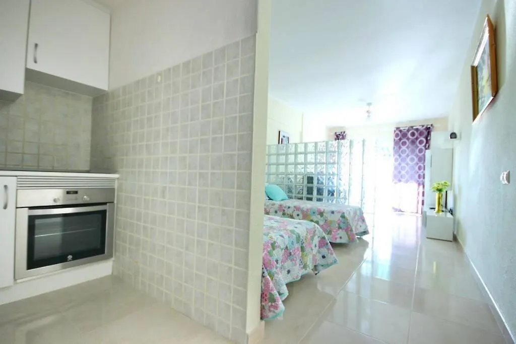 Studio In Beachfront Complex In El Duque Area, Costa Adeje Apartment