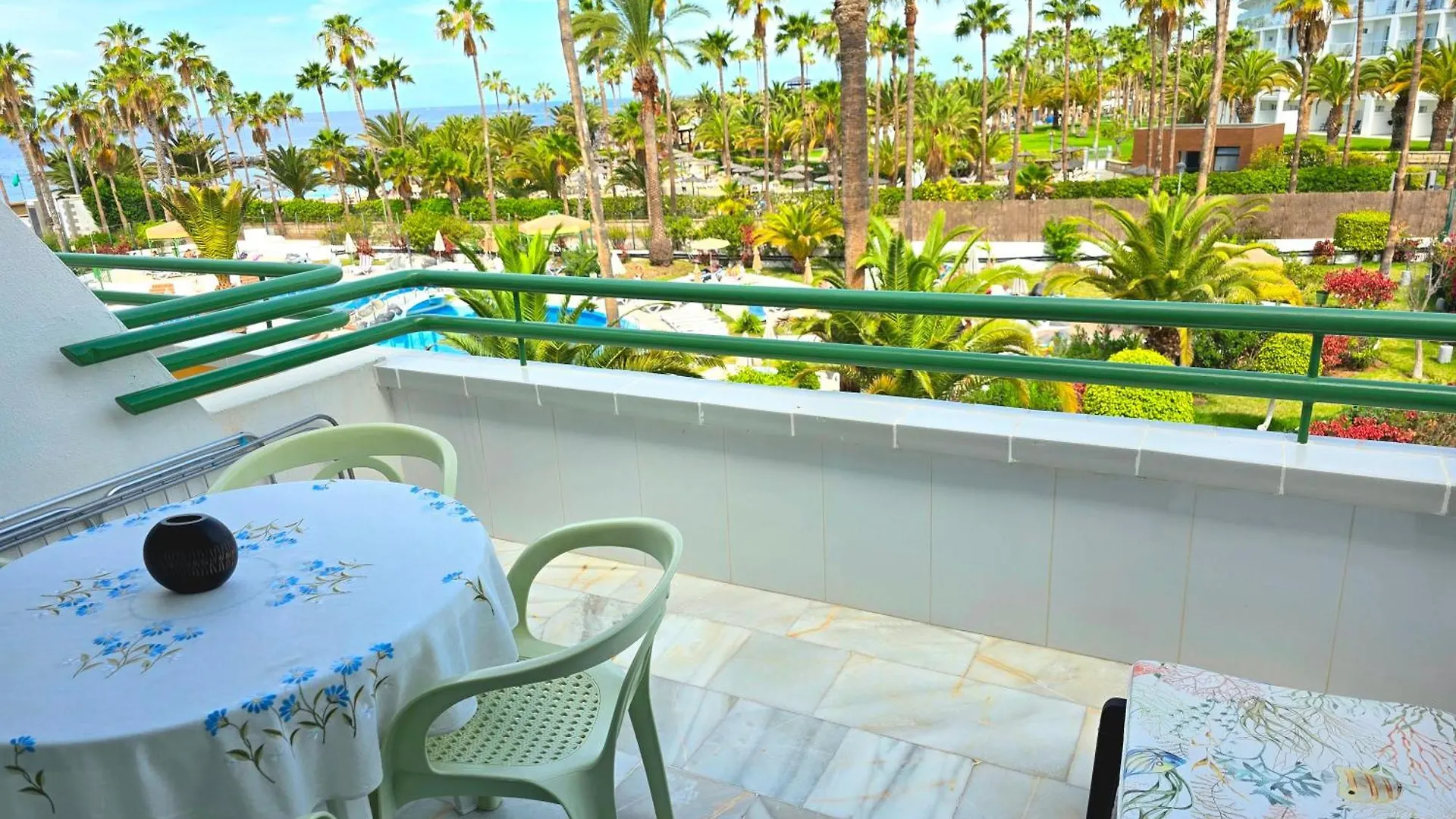 Apartment Studio In Beachfront Complex In El Duque Area, Costa Adeje Spain